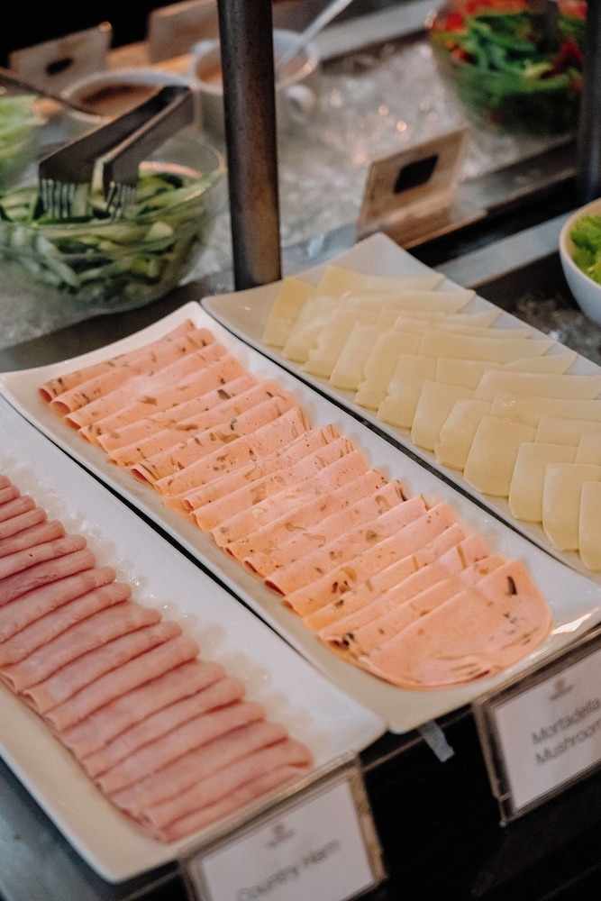 朝食ビュッフェ