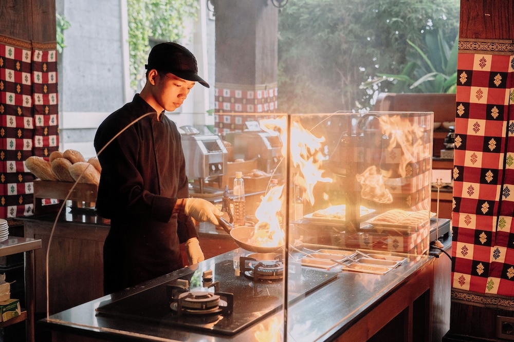 朝食ビュッフェ