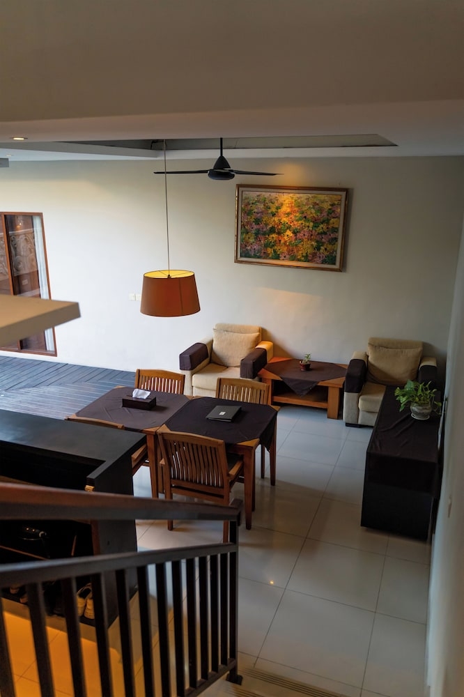 ダイニングルーム