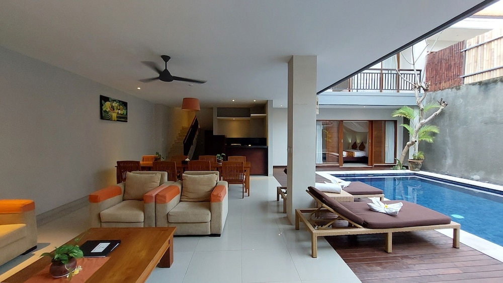 リビング エリア