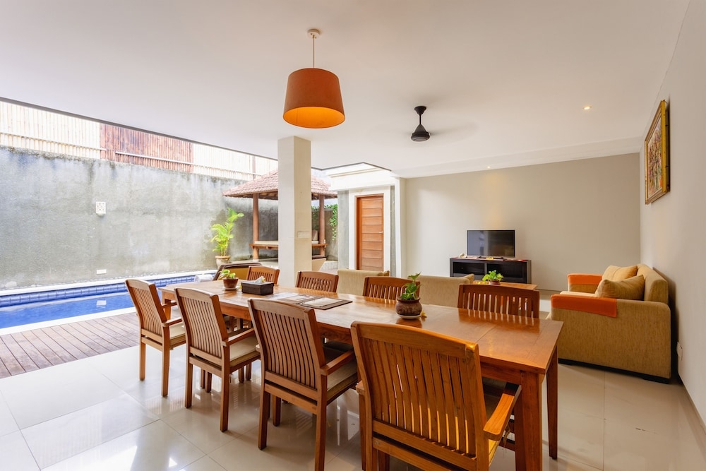 ダイニングルーム