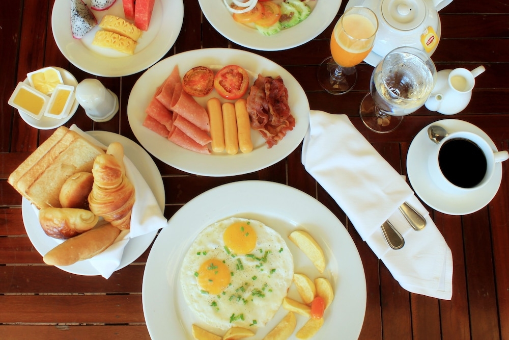 朝食ビュッフェ