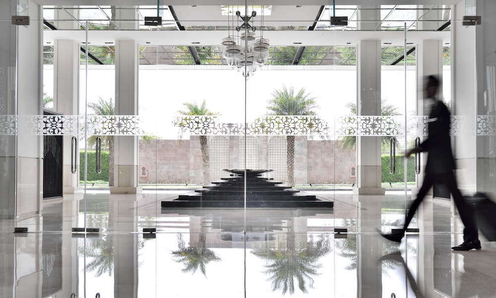 内部エントランス