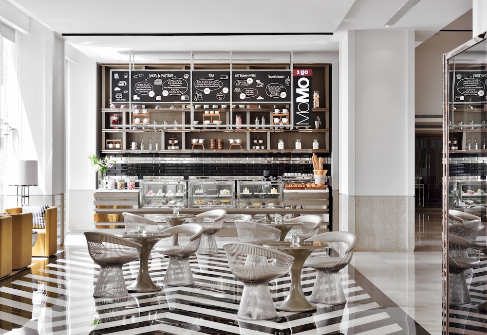 ロビー応接スペース