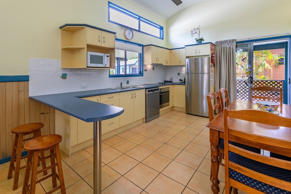 客室内のダイニングエリア