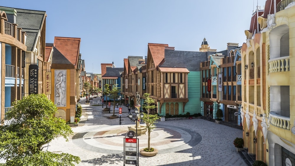 ショッピングモール