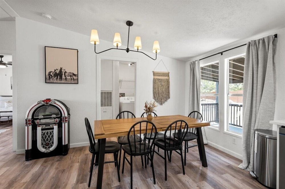 ダイニングルーム