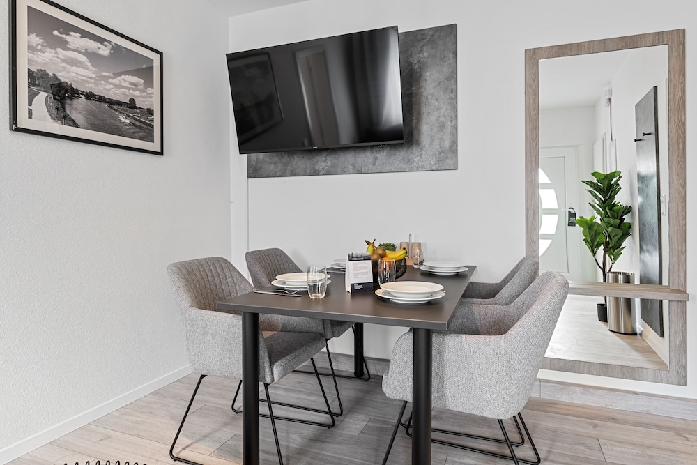 客室内のダイニングエリア