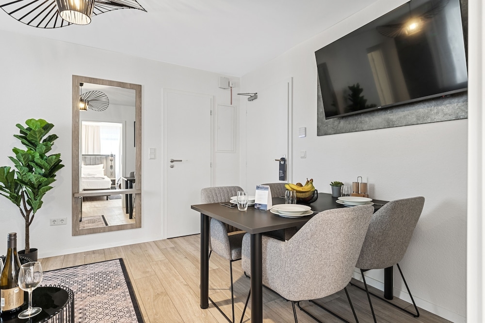 客室内のダイニングエリア