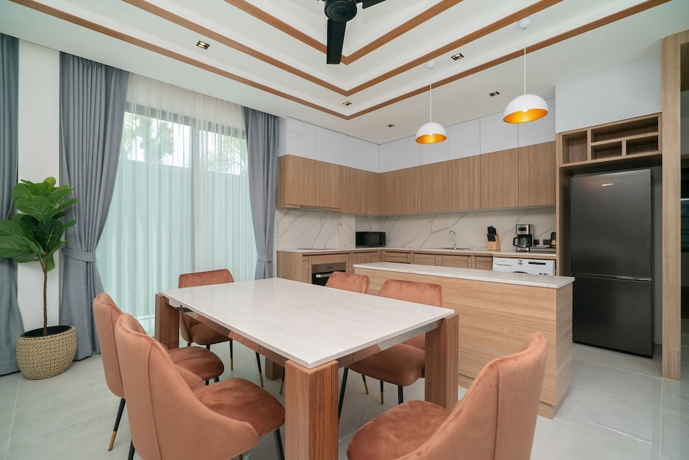 ダイニングルーム