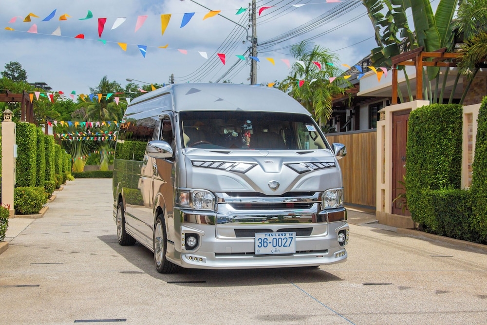 空港シャトルバス