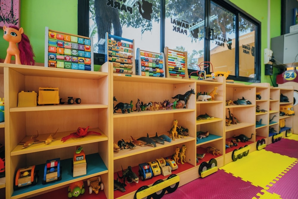 子供用の遊び場 - 屋内