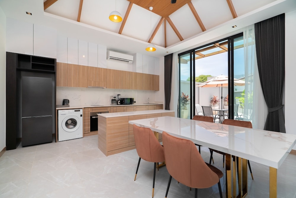 ダイニングルーム