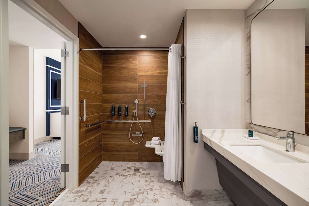 バスルームのシャワー