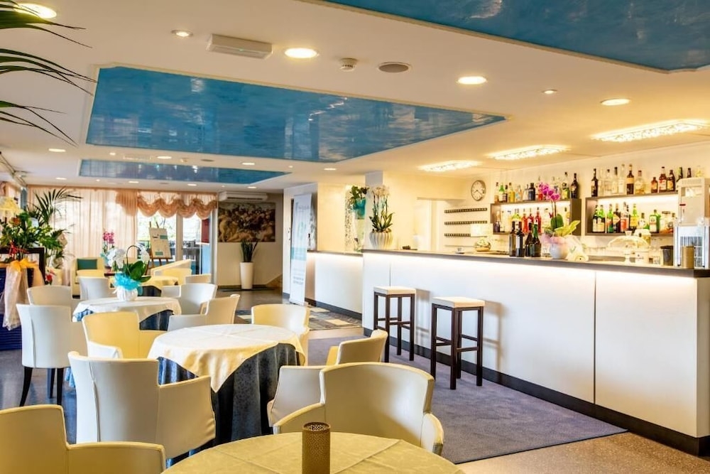 ロビー応接スペース