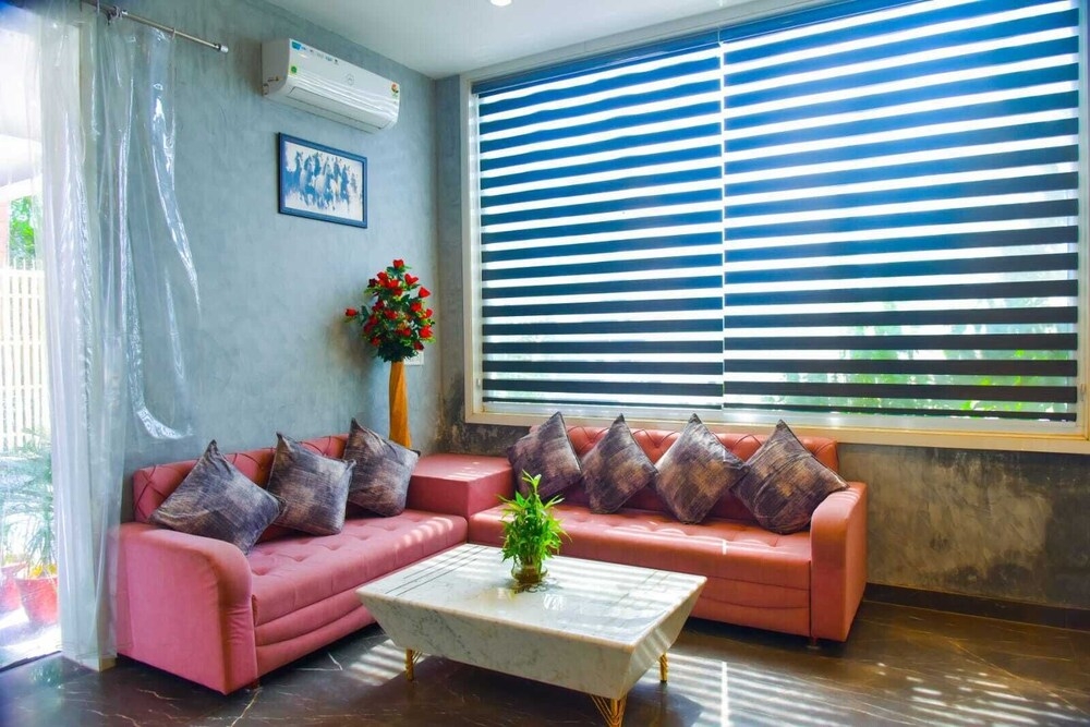 ロビー応接スペース