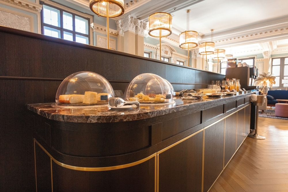 朝食ビュッフェ