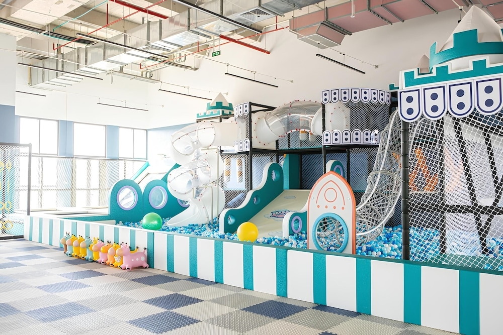 子供用の遊び場 - 屋内