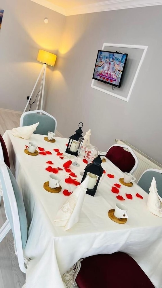 客室内のダイニングエリア