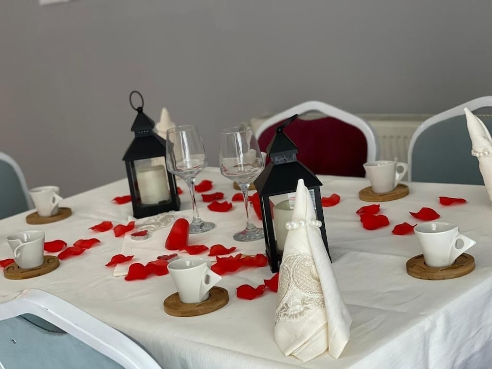 客室内のダイニングエリア