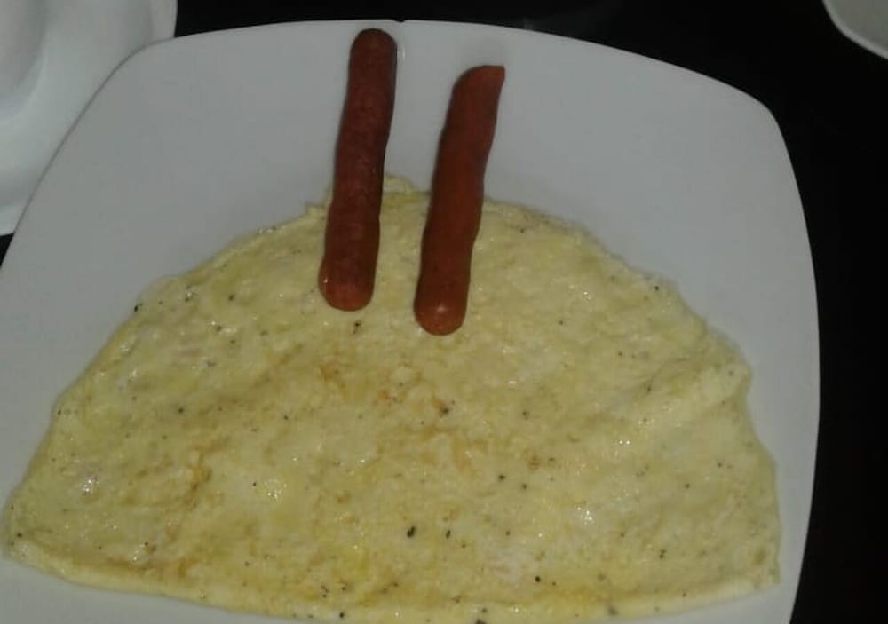 客室内のダイニングエリア