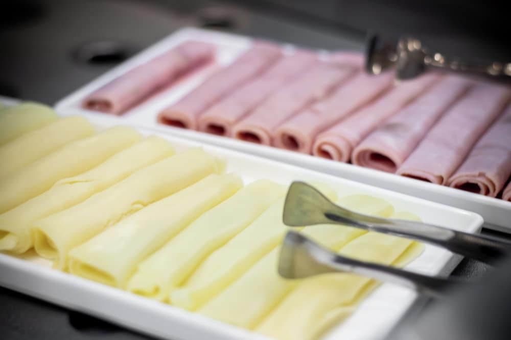 朝食ビュッフェ