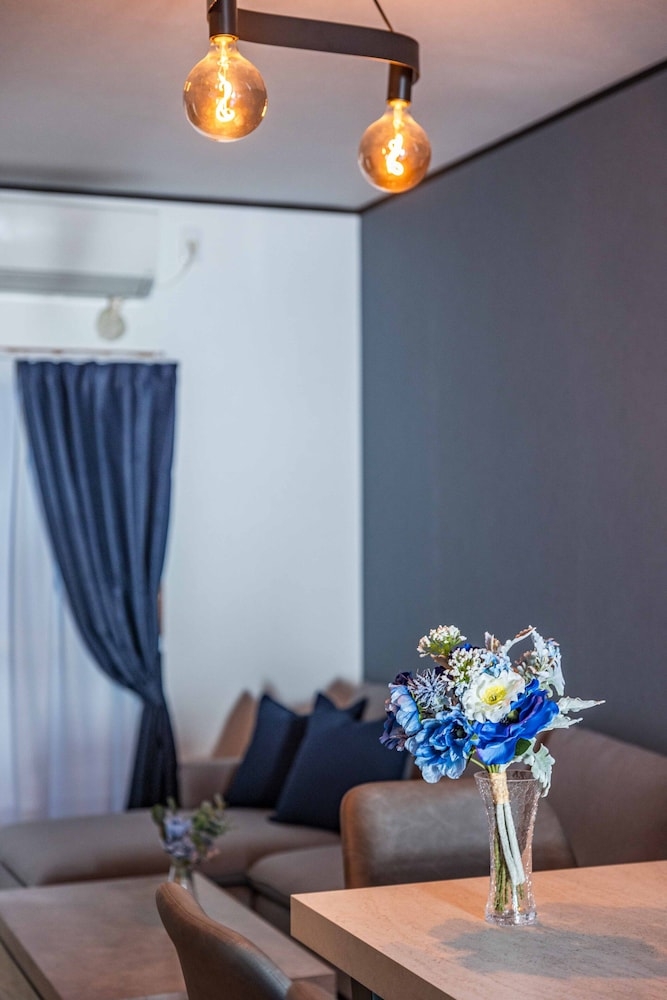 客室内のダイニングエリア