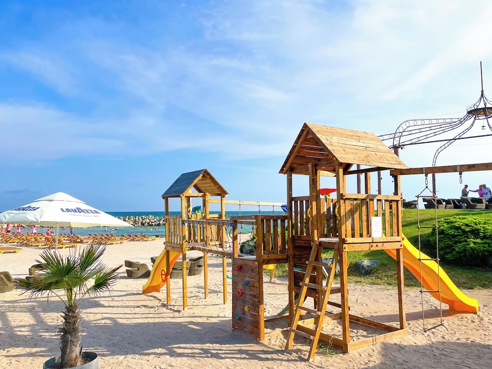 子供用の遊び場 - 屋外