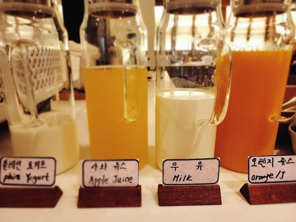 朝食ビュッフェ