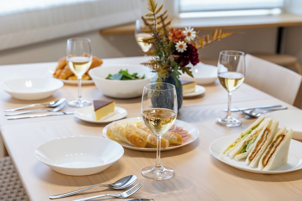 客室内のダイニングエリア