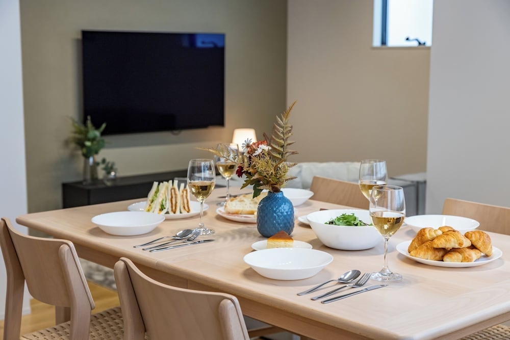 客室内のダイニングエリア