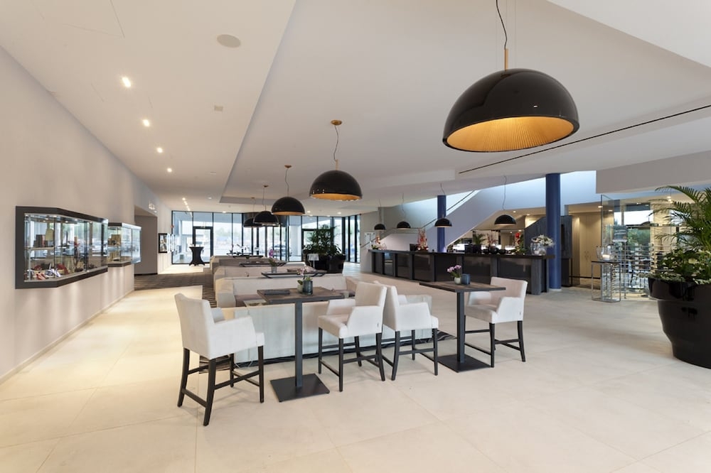 内部エントランス