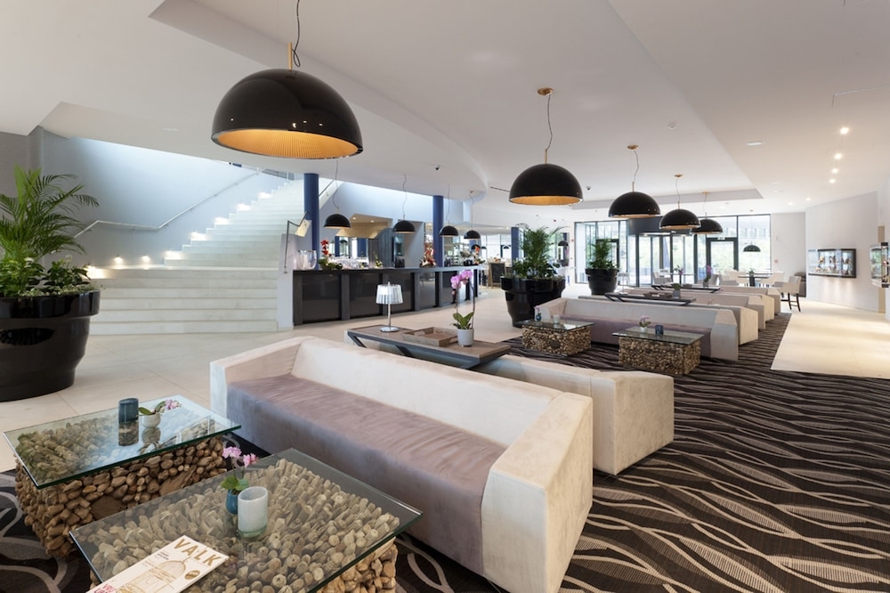 ロビー応接スペース