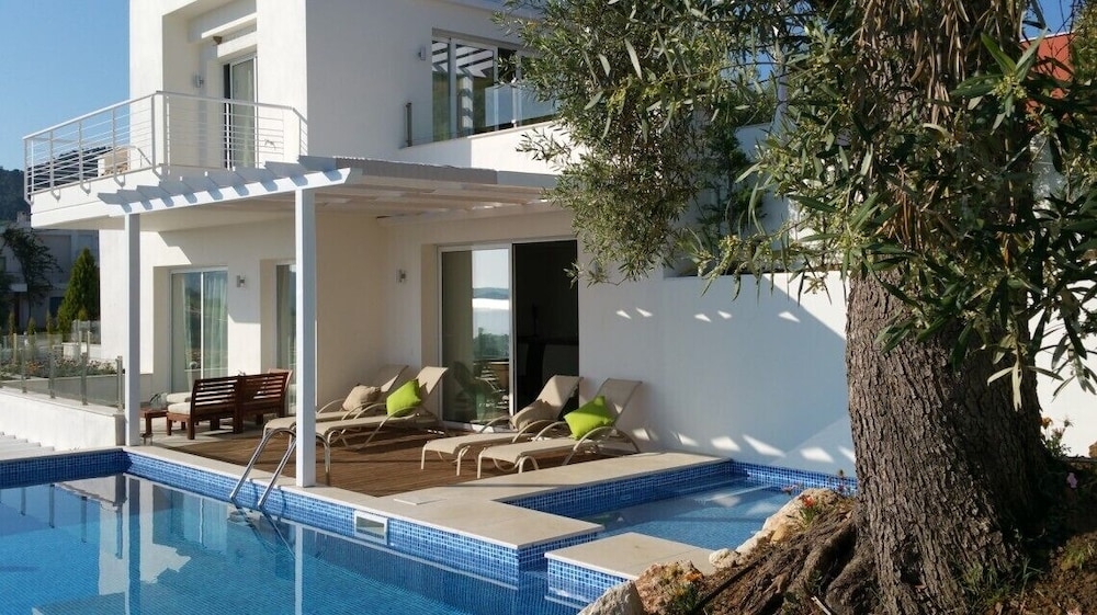 プライベートプール