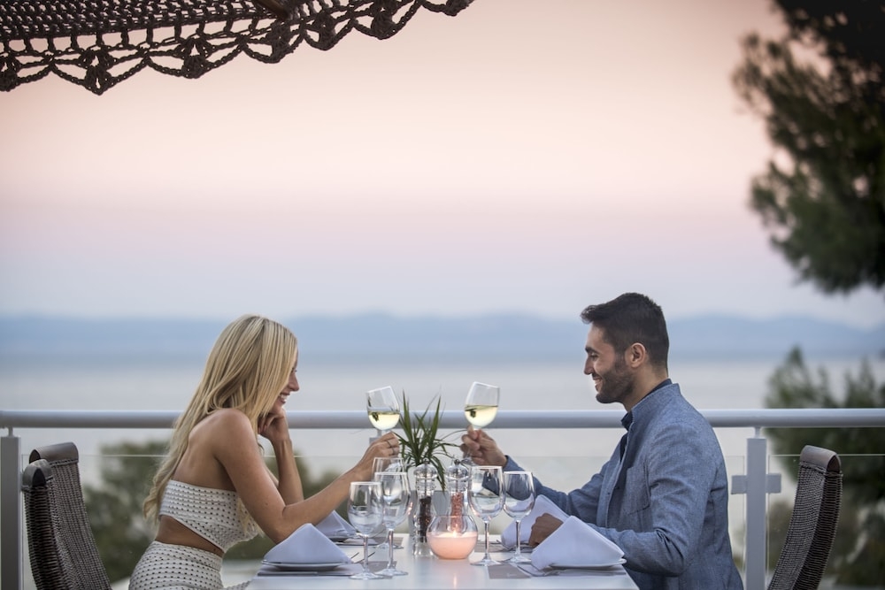 屋外ダイニングエリア