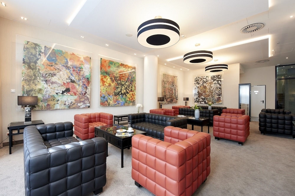 ロビー応接スペース