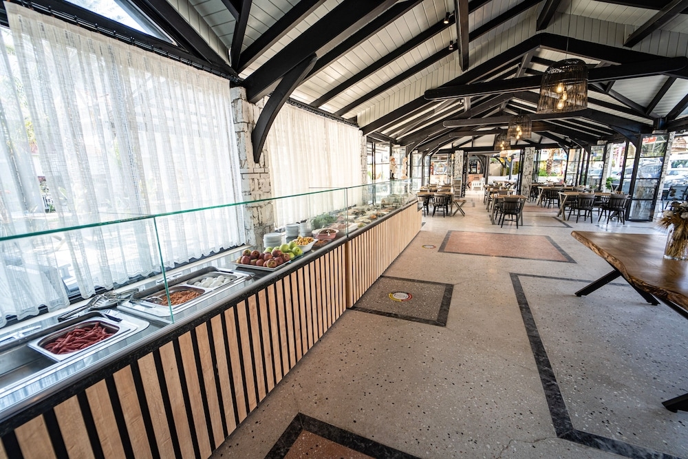 朝食ビュッフェ