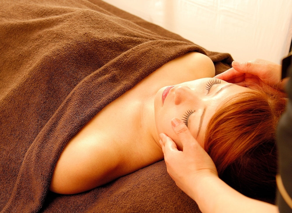 フェイシャル トリートメント