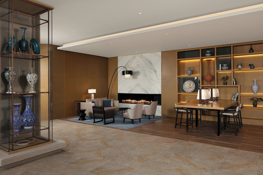 ロビーラウンジ