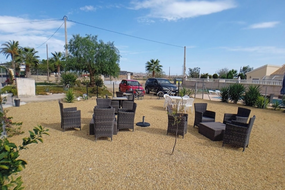 屋外ダイニングエリア