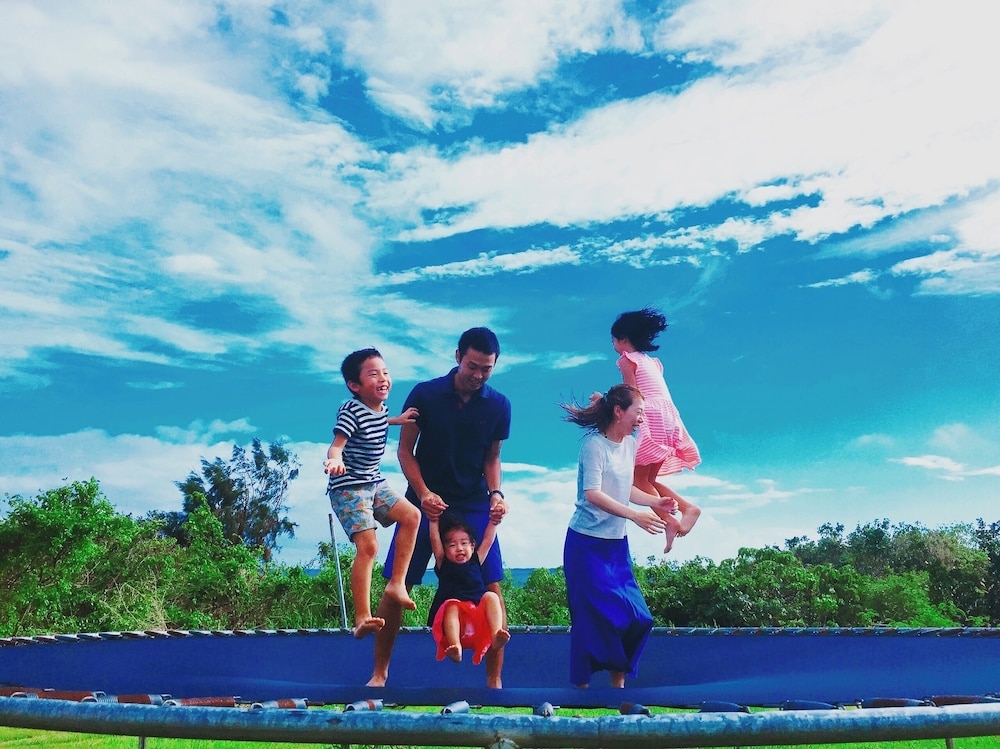 子供用の遊び場 - 屋外