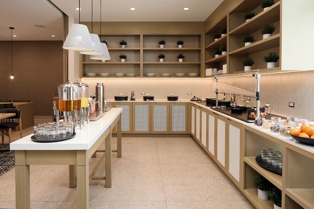 朝食ビュッフェ