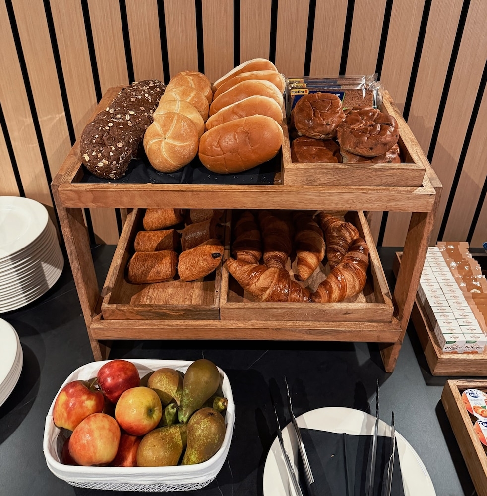 朝食ビュッフェ