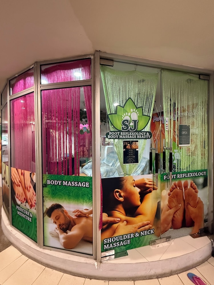 マッサージ (室内)