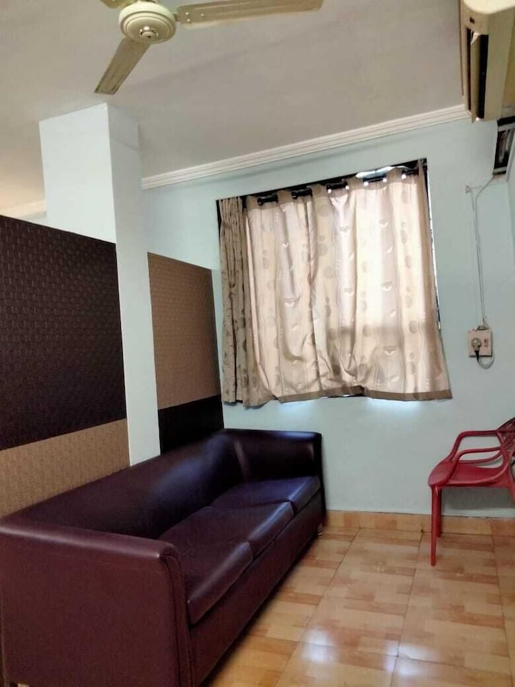 客室内のダイニングエリア