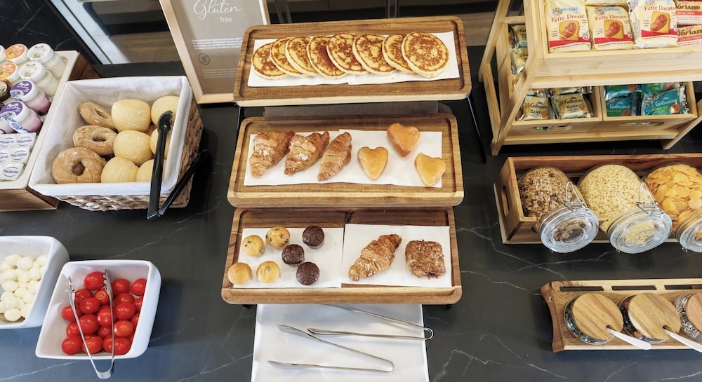 朝食ビュッフェ