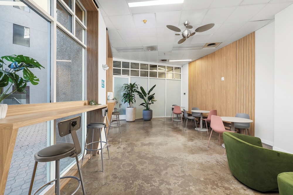 ロビー応接スペース