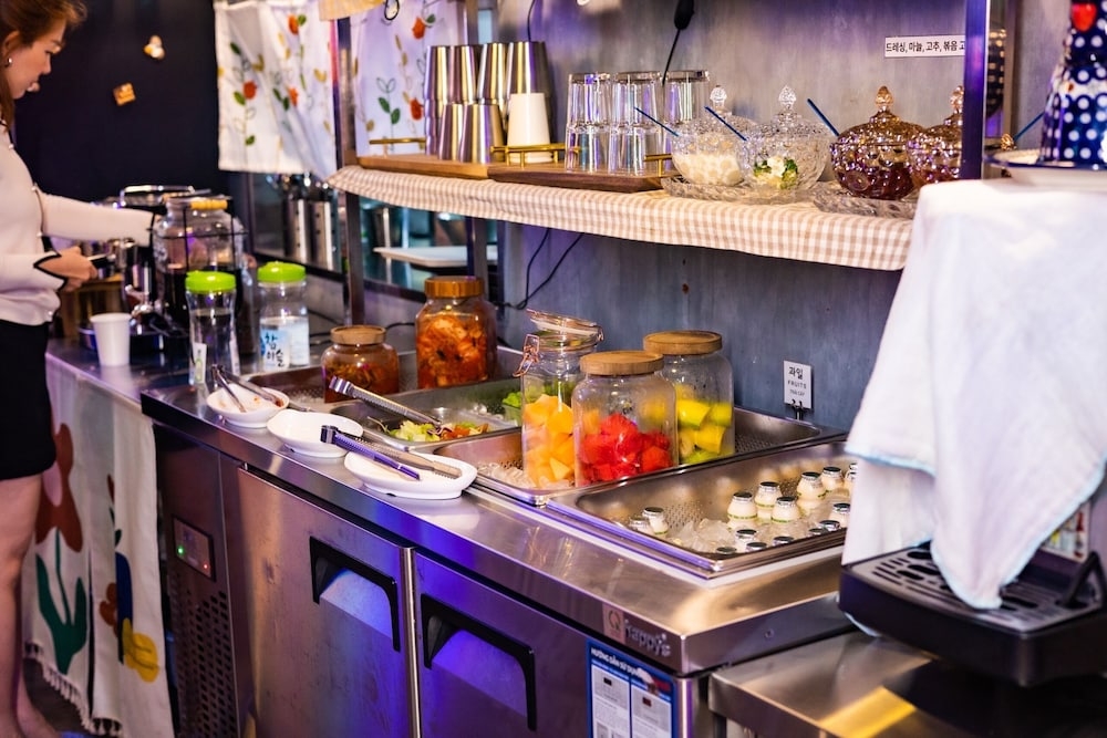 朝食ビュッフェ