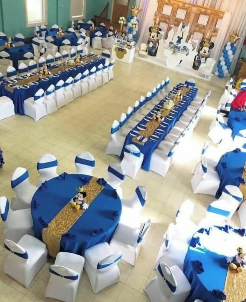 屋外バンケット スペース