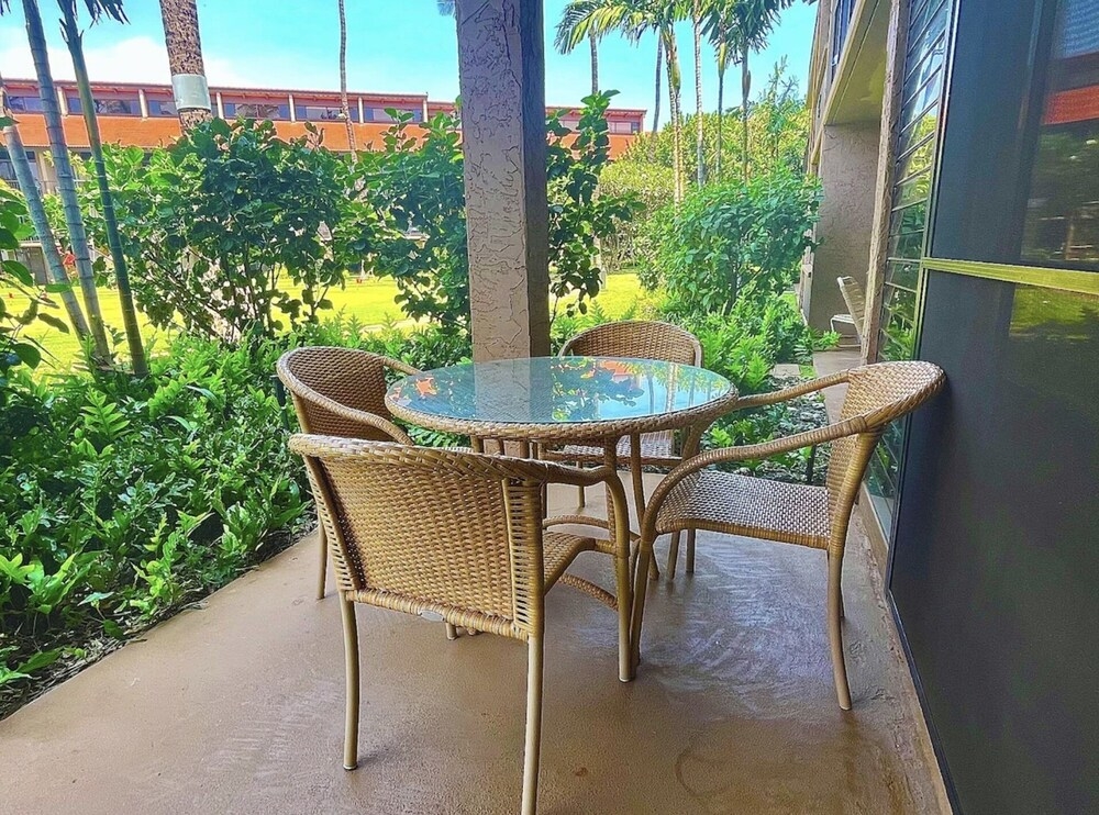 屋外ダイニングエリア